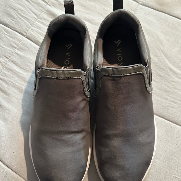 Vionic Gray Men's Slip-On Loafers - Picture 4 of 9